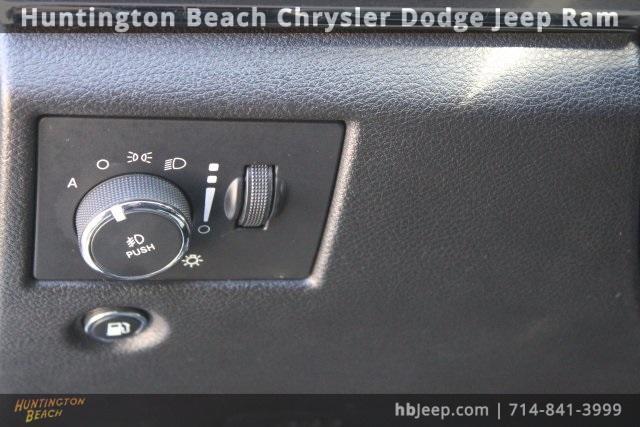 used 2016 Jeep Grand Cherokee car, priced at $35,990