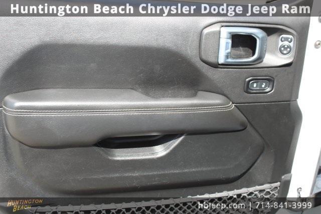 used 2021 Jeep Wrangler Unlimited car, priced at $27,200