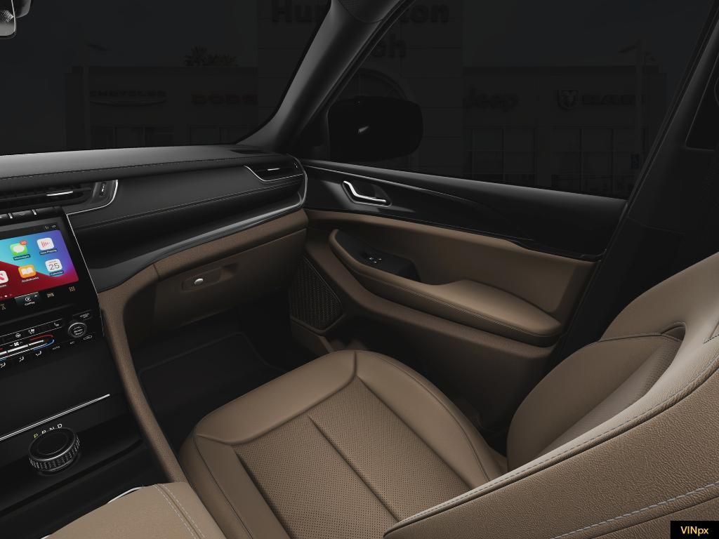 new 2023 Jeep Grand Cherokee car, priced at $37,600