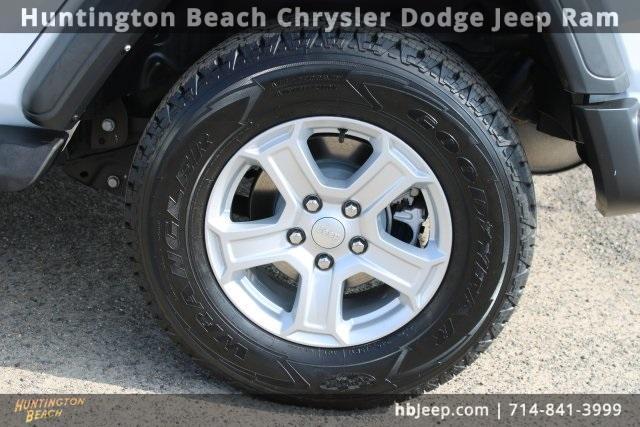 used 2021 Jeep Wrangler Unlimited car, priced at $27,600