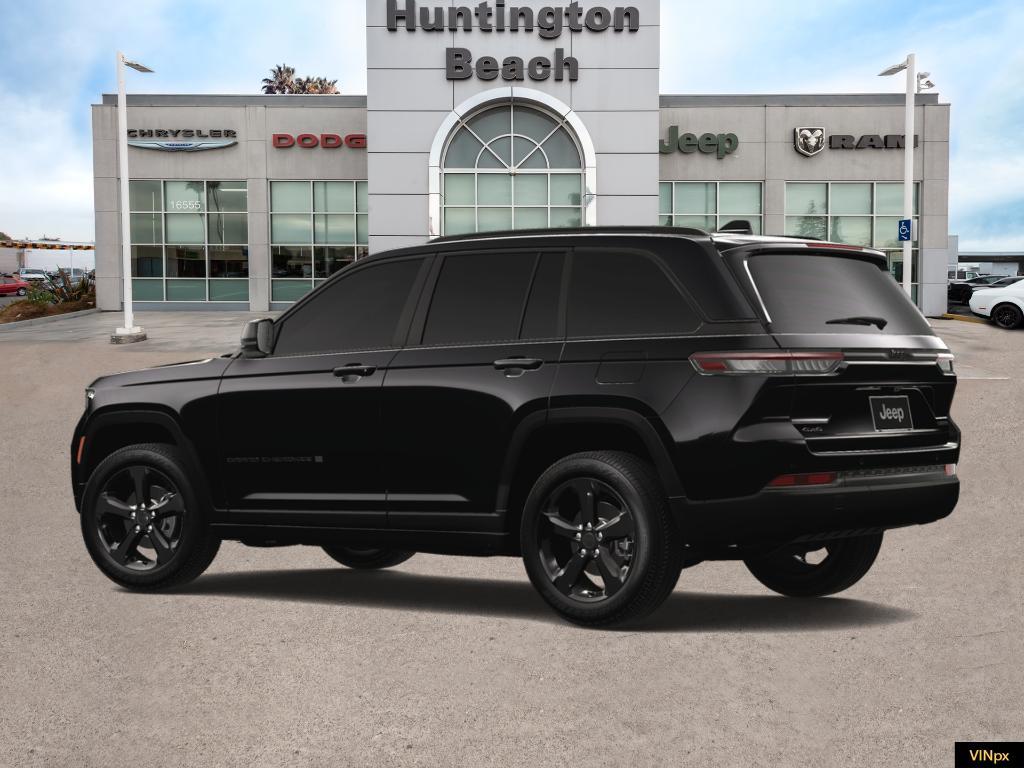 new 2025 Jeep Grand Cherokee car, priced at $38,900