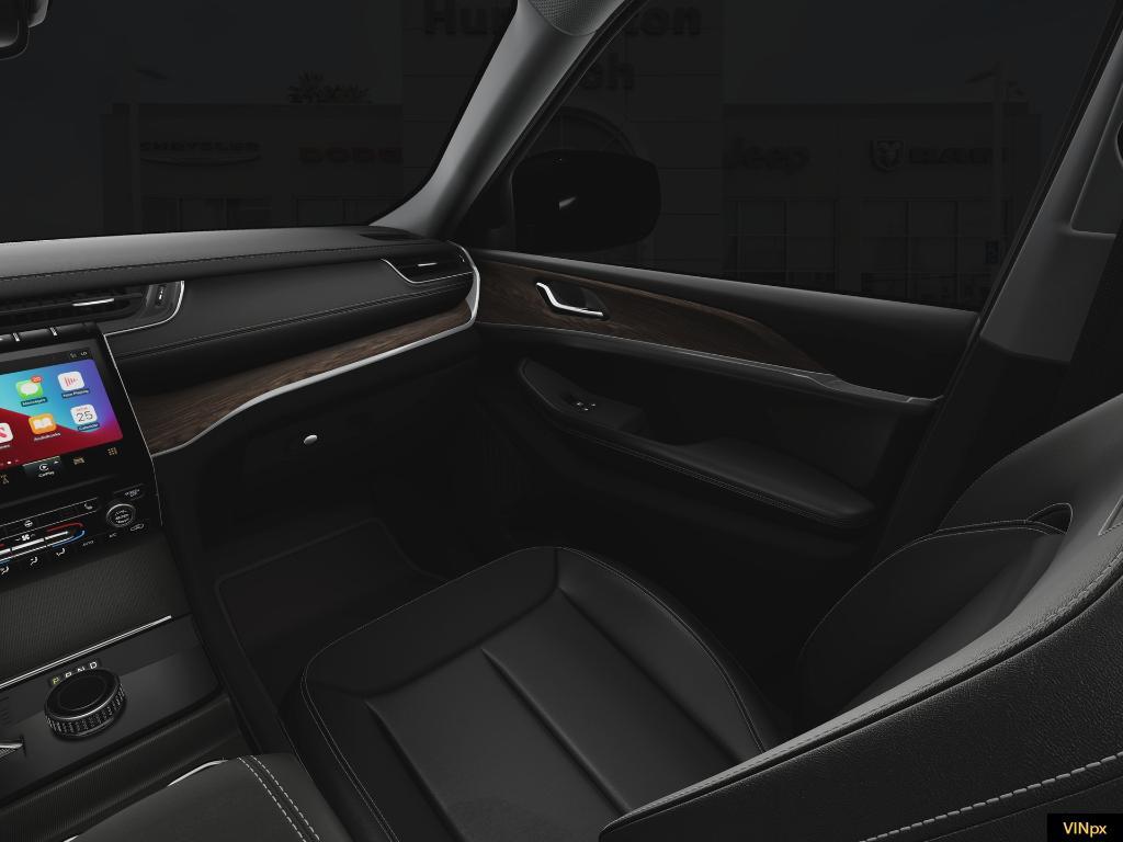 new 2025 Jeep Grand Cherokee car, priced at $38,900