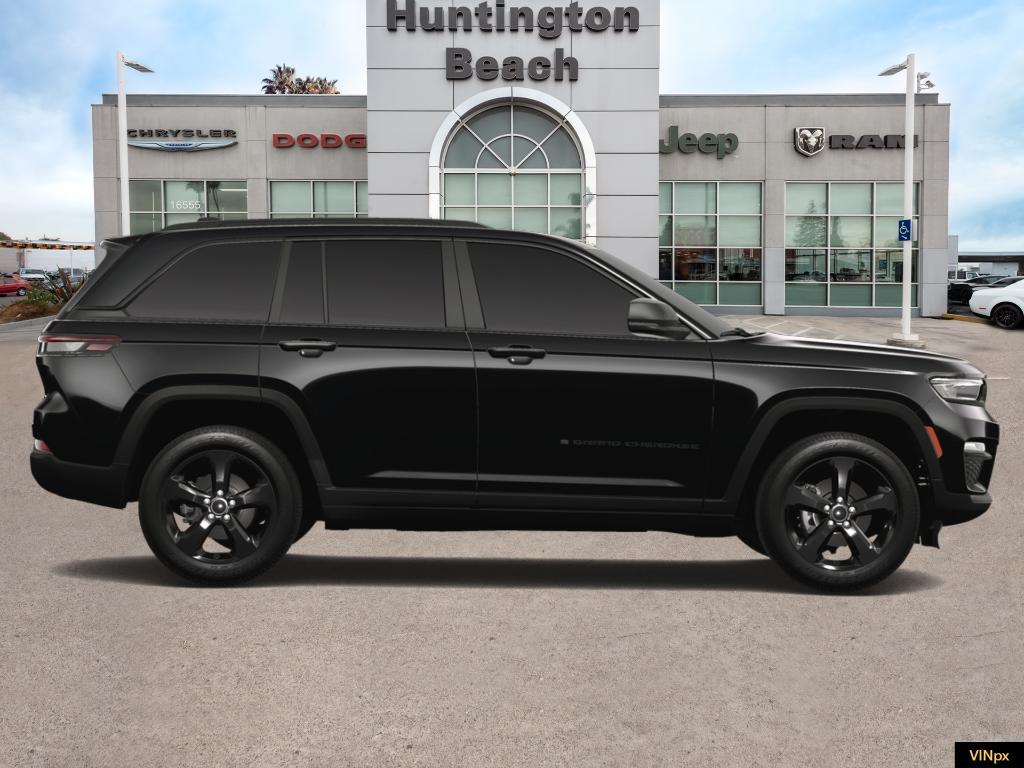 new 2025 Jeep Grand Cherokee car, priced at $38,900
