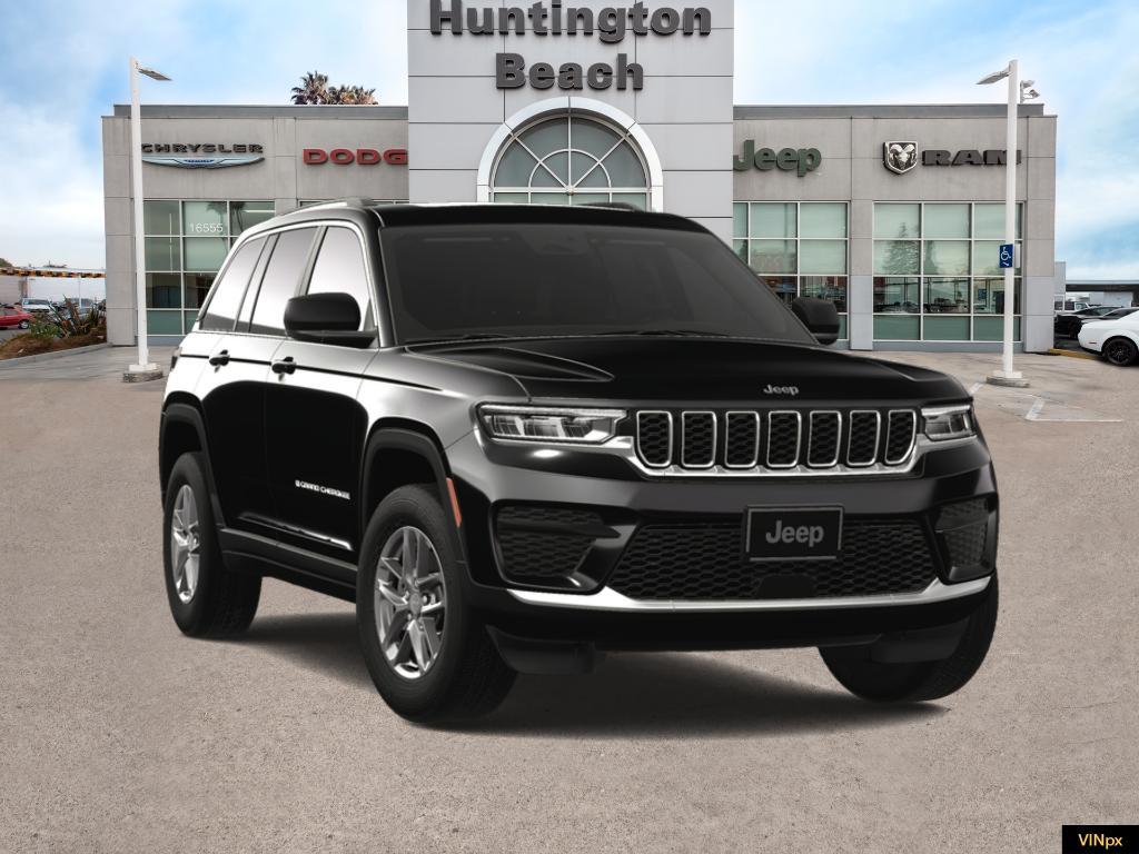 new 2025 Jeep Grand Cherokee car, priced at $37,605