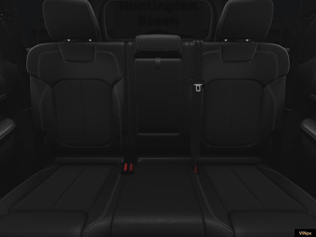 new 2025 Jeep Grand Cherokee car, priced at $38,600