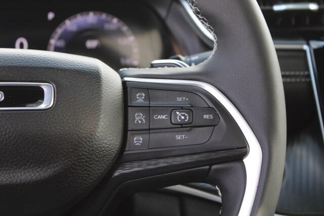 new 2025 Jeep Grand Cherokee car, priced at $31,300