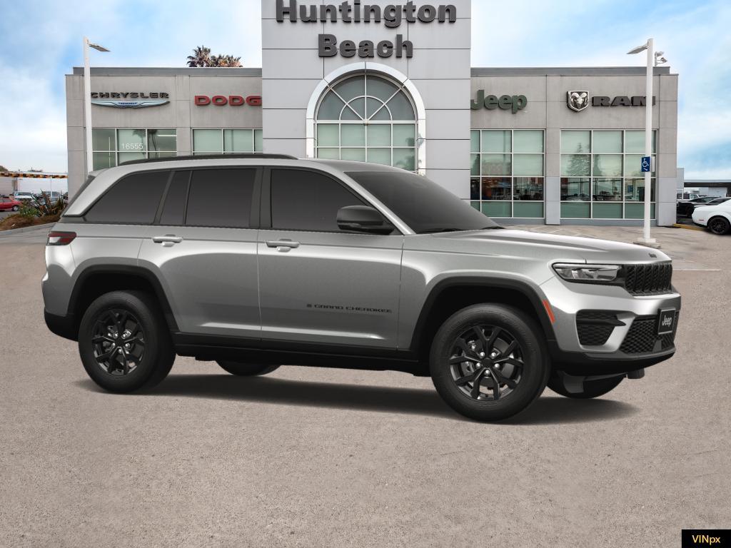 new 2025 Jeep Grand Cherokee car, priced at $37,400
