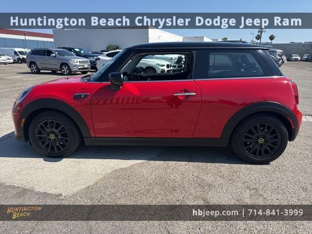 used 2022 MINI SE Hardtop car, priced at $21,990