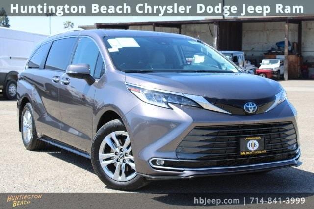 used 2023 Toyota Sienna car, priced at $47,990