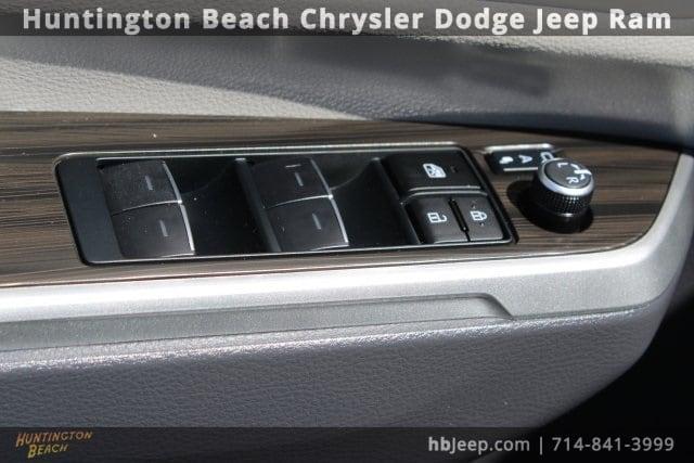 used 2023 Toyota Sienna car, priced at $47,990