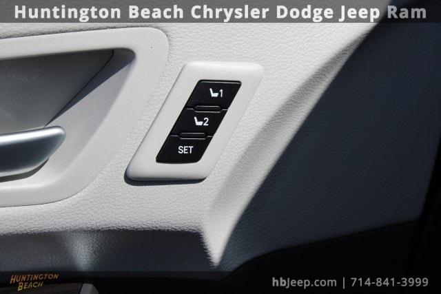 used 2023 Toyota Sienna car, priced at $47,990