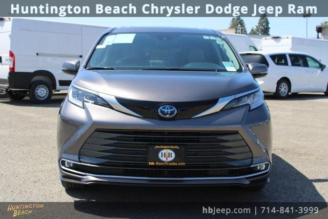 used 2023 Toyota Sienna car, priced at $47,990