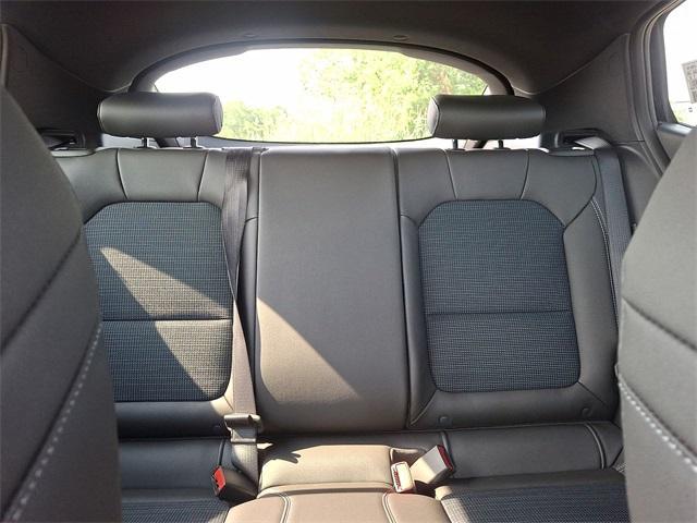 new 2025 Buick Envista car, priced at $25,690