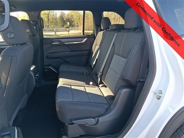 new 2025 GMC Acadia car, priced at $43,401