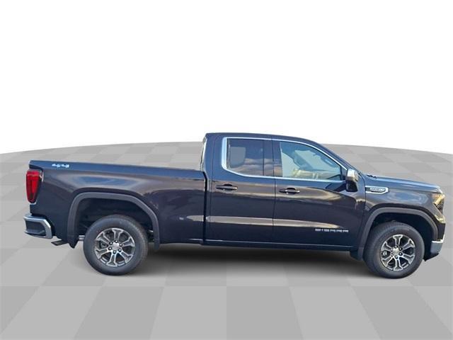 new 2025 GMC Sierra 1500 car, priced at $55,562