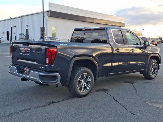 new 2025 GMC Sierra 1500 car, priced at $55,562