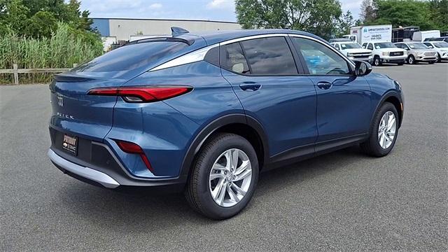 new 2025 Buick Envista car, priced at $27,280