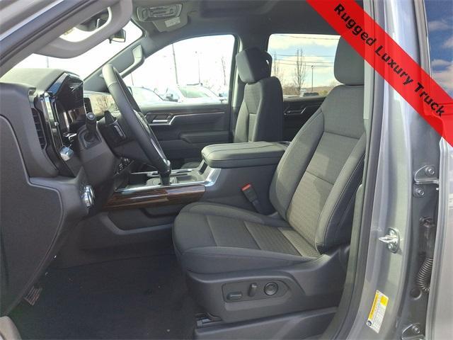 new 2025 GMC Sierra 1500 car, priced at $55,828