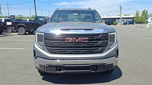 new 2025 GMC Sierra 1500 car, priced at $37,323
