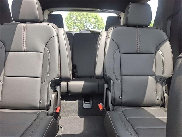 used 2023 Chevrolet Traverse car, priced at $42,997