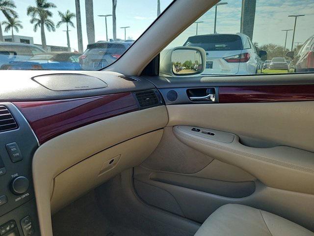 used 2004 Lexus ES 330 car, priced at $8,911