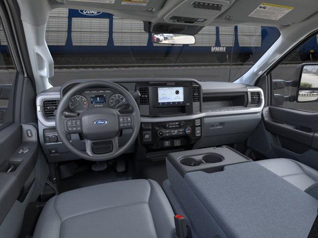 new 2025 Ford F-250 car