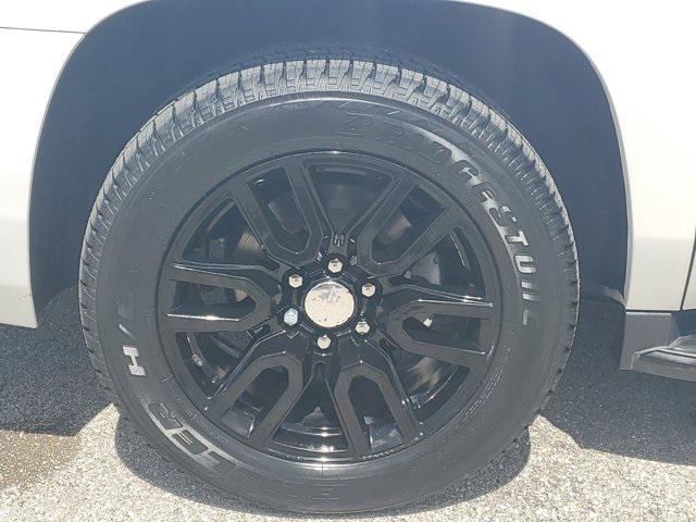 used 2017 Chevrolet Suburban car, priced at $23,990