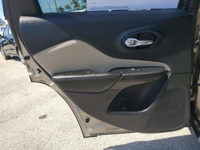 used 2017 Jeep Cherokee car, priced at $12,990