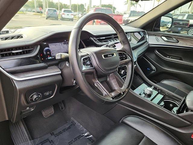 used 2022 Jeep Grand Cherokee car, priced at $39,990