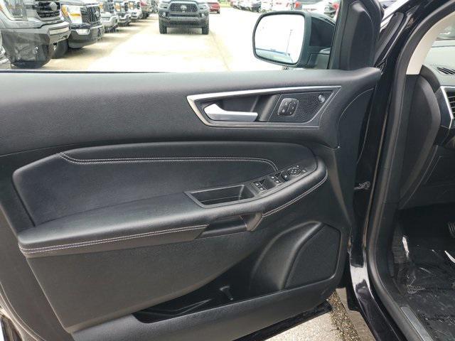 used 2022 Ford Edge car