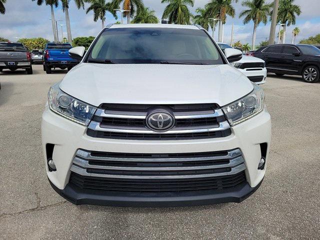 used 2017 Toyota Highlander car, priced at $26,990