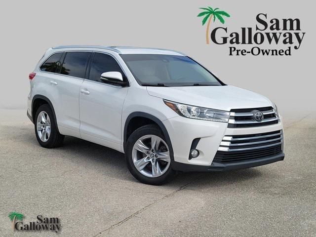 used 2017 Toyota Highlander car, priced at $26,990