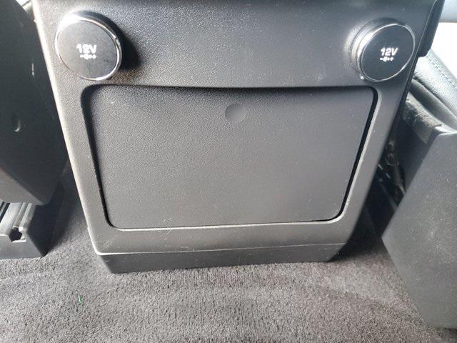 used 2019 Land Rover Discovery car, priced at $17,990