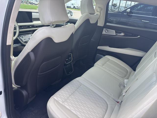 used 2022 Lincoln Nautilus car, priced at $42,298