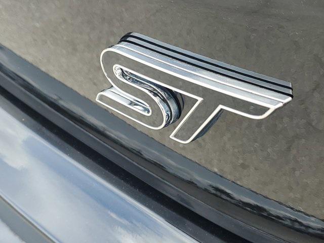 used 2021 Ford Edge car, priced at $33,990