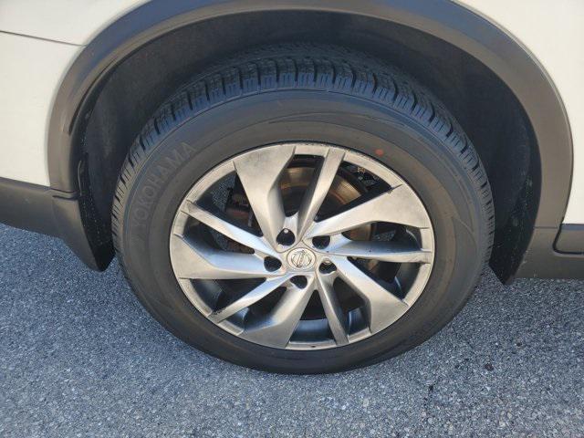 used 2014 Nissan Rogue car, priced at $11,911