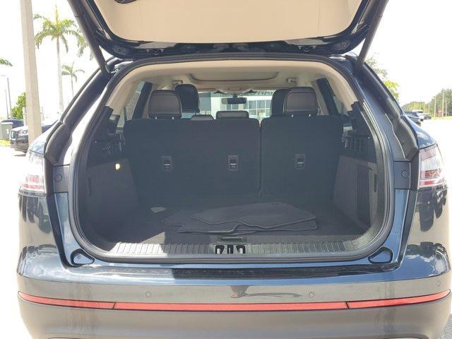 used 2022 Lincoln Nautilus car, priced at $34,998