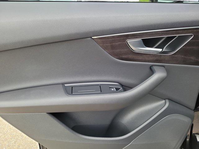 used 2023 Audi Q7 car, priced at $41,990