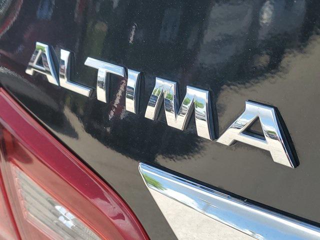 used 2018 Nissan Altima car, priced at $10,911