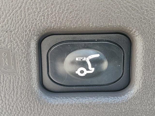used 2023 Lincoln Nautilus car, priced at $38,998