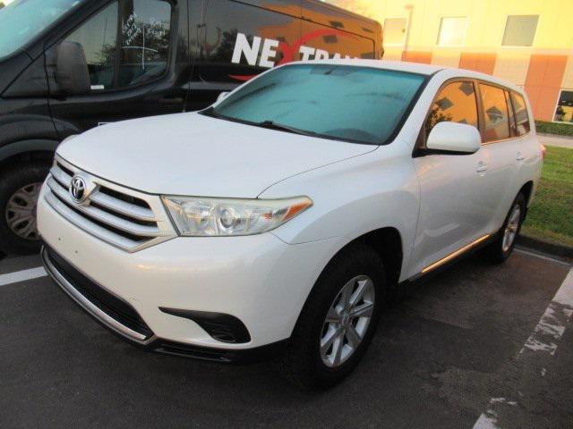 used 2011 Toyota Highlander car, priced at $11,990