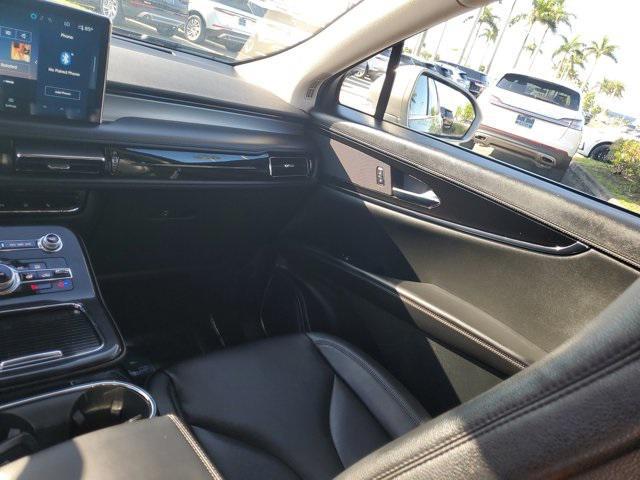 used 2023 Lincoln Nautilus car, priced at $32,498