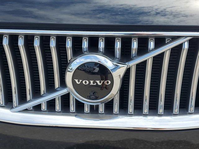 used 2020 Volvo XC90 car, priced at $29,153