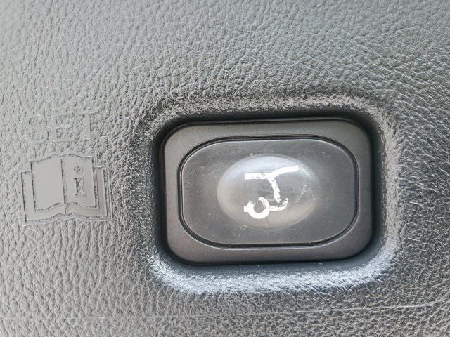 used 2021 Lincoln Nautilus car, priced at $33,990