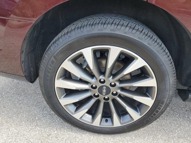 used 2021 Lincoln Navigator car, priced at $51,990