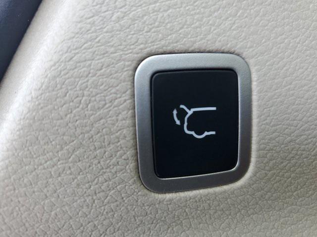 used 2022 Chrysler Pacifica car, priced at $28,990