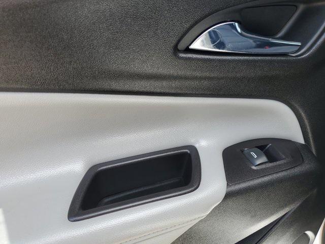 used 2019 Chevrolet Equinox car, priced at $17,990
