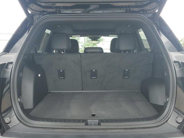 used 2025 Chevrolet Equinox car, priced at $30,990