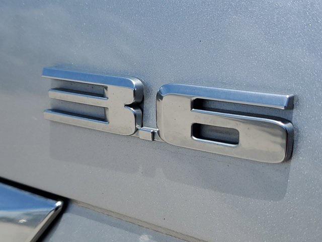 used 2018 Cadillac XT5 car, priced at $19,990