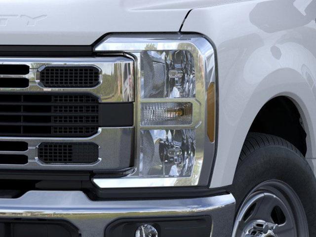 new 2025 Ford F-350 car